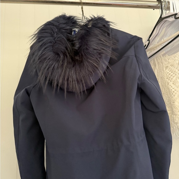 Lightly worn Tommy jacket ! Perfect for winter - Picture 9 of 12